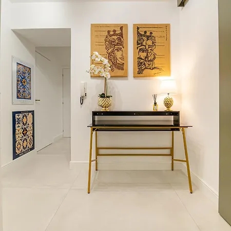 Johnny's Beach Bay Taormina