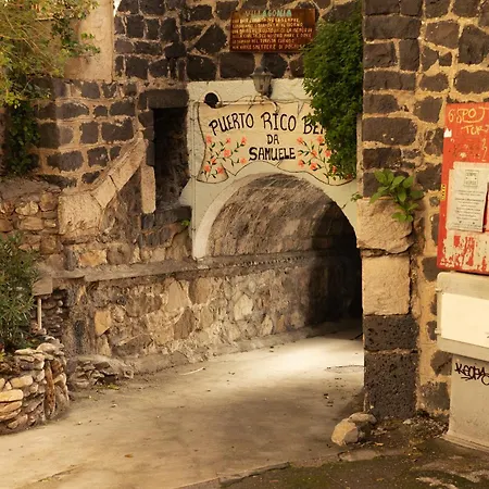 Johnny's Beach Bay Guest house 3*