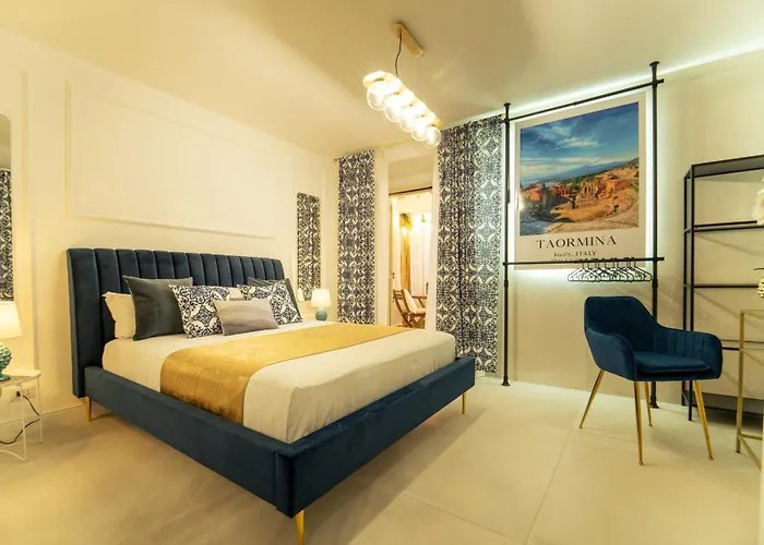 Johnny's Beach Bay 3* Taormina
